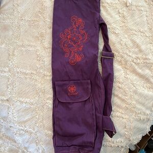 Purple embroidered Gaiam yoga bag mat carrier